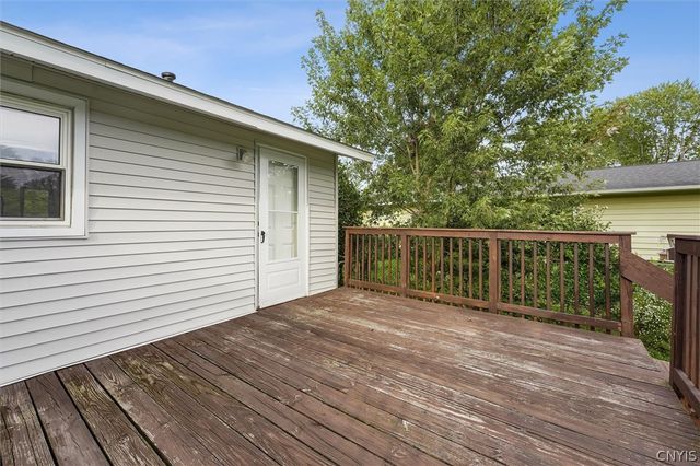4114 Wetzel Road, Clay, NY 13090