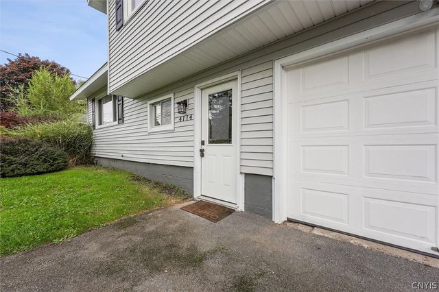 4114 Wetzel Road, Clay, NY 13090