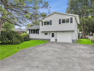 4114 Wetzel Road, Clay, NY 13090