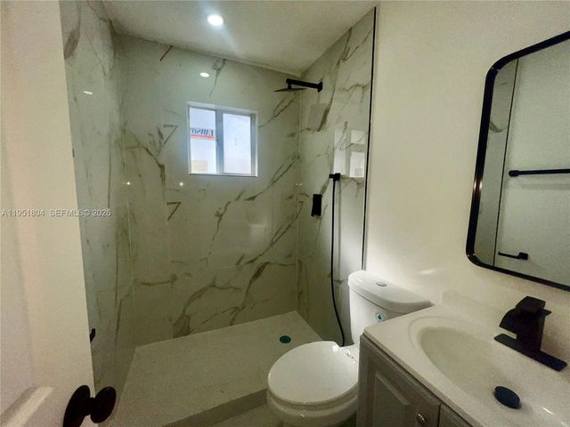 1800 SW 3rd St D, Miami, FL 33135