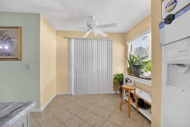 9661 SW 95TH COURT B, Ocala, FL 34481