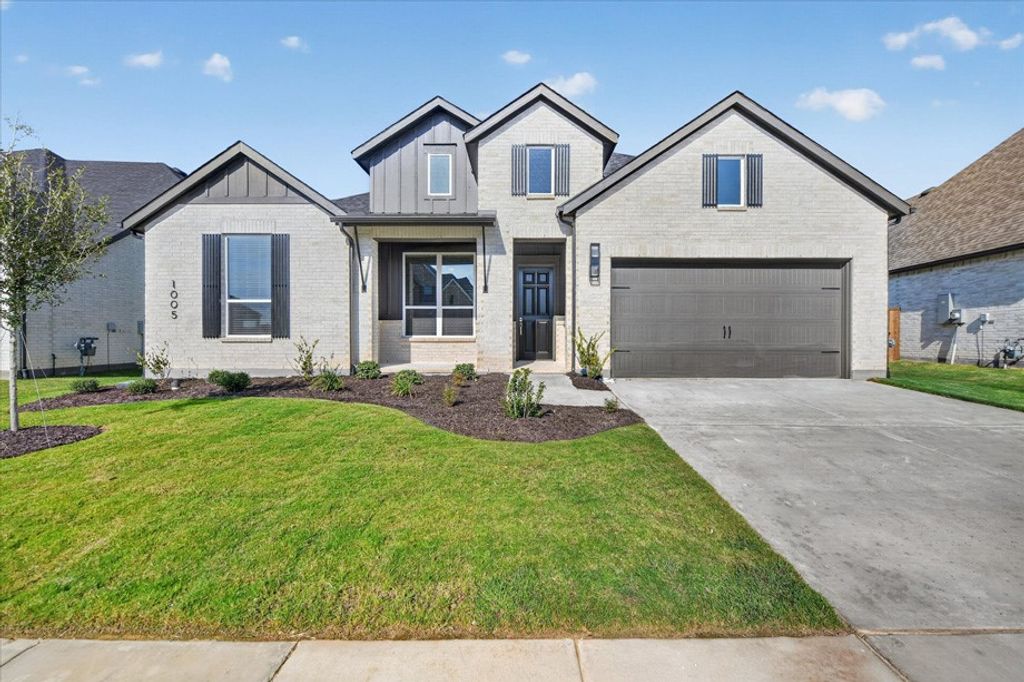 1005 Mumms Field Drive, Fort Worth, TX 76247 — exterior