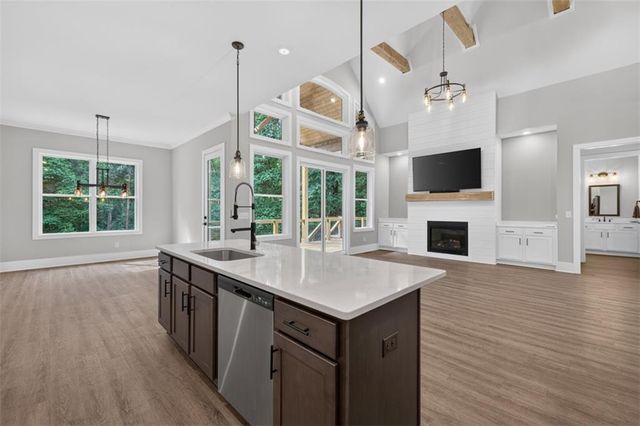 6052 Oak Hill Drive, Flowery Branch, GA 30542