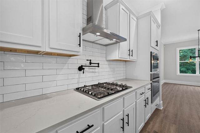 6052 Oak Hill Drive, Flowery Branch, GA 30542