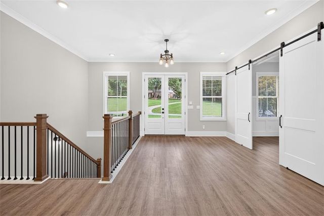 6052 Oak Hill Drive, Flowery Branch, GA 30542