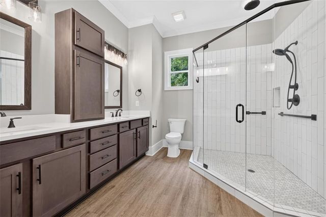 6052 Oak Hill Drive, Flowery Branch, GA 30542