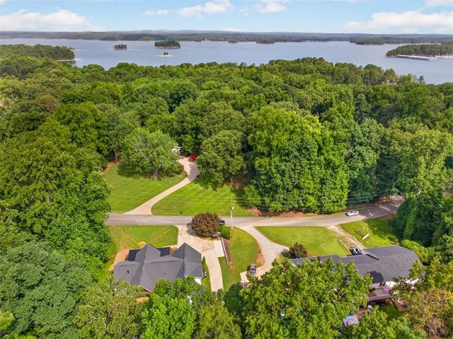 6052 Oak Hill Drive, Flowery Branch, GA 30542