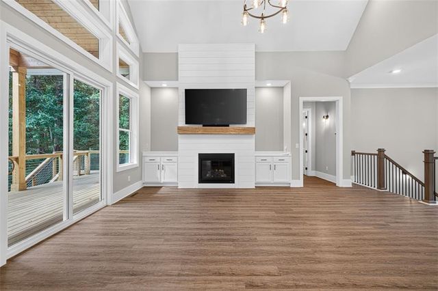 6052 Oak Hill Drive, Flowery Branch, GA 30542