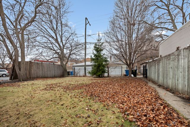 5840 N Kimball Avenue, Chicago, IL 60659