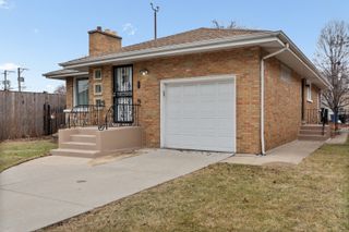 5840 N Kimball Avenue, Chicago, IL 60659