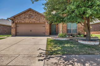 10901 Irish Glen Trail, Fort Worth, TX 76052