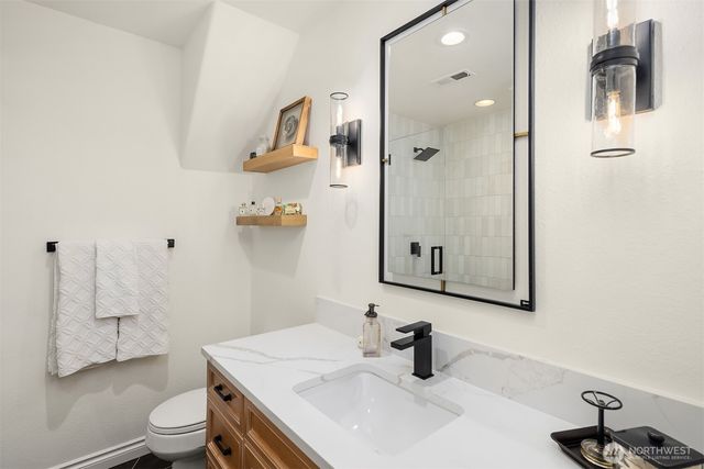 237 7th Avenue, Kirkland, WA 98033