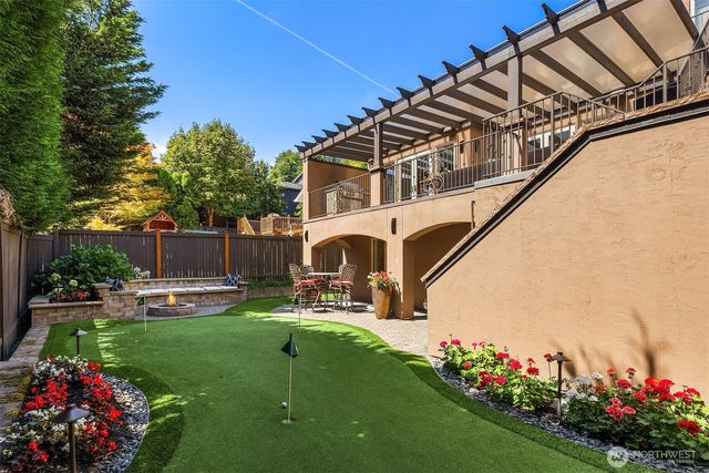 237 7th Avenue, Kirkland, WA 98033