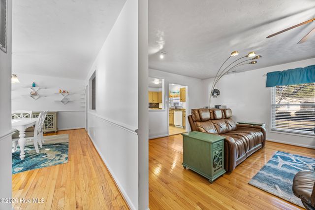 603 Oakwood Avenue, Jacksonville, NC 28546