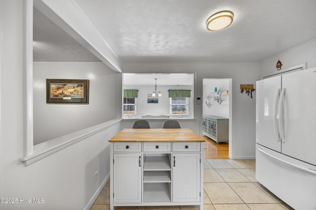 603 Oakwood Avenue, Jacksonville, NC 28546