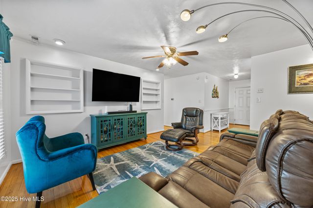 603 Oakwood Avenue, Jacksonville, NC 28546