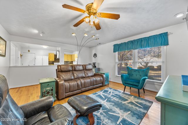 603 Oakwood Avenue, Jacksonville, NC 28546