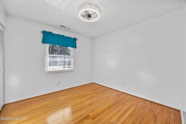 603 Oakwood Avenue, Jacksonville, NC 28546