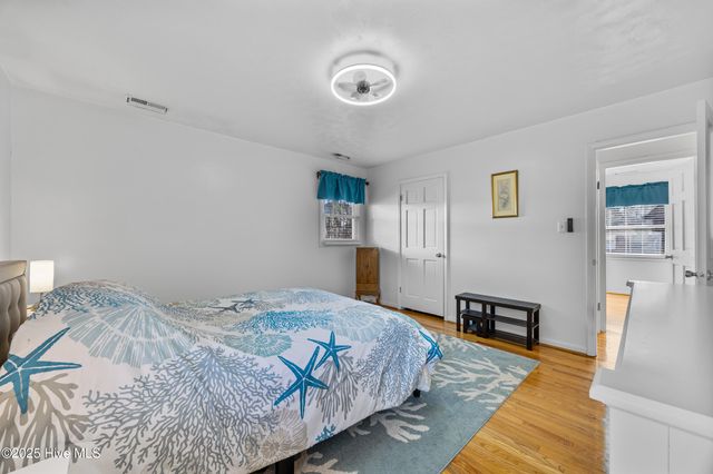 603 Oakwood Avenue, Jacksonville, NC 28546