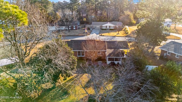 603 Oakwood Avenue, Jacksonville, NC 28546