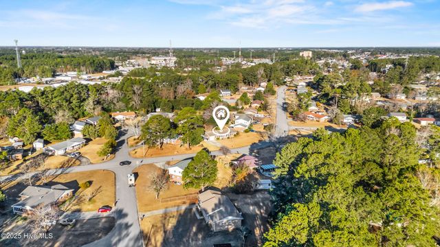 603 Oakwood Avenue, Jacksonville, NC 28546