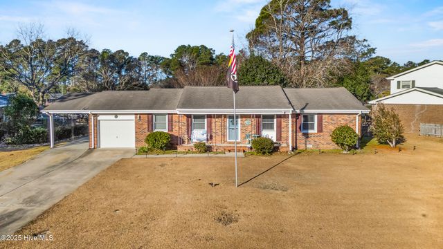 603 Oakwood Avenue, Jacksonville, NC 28546