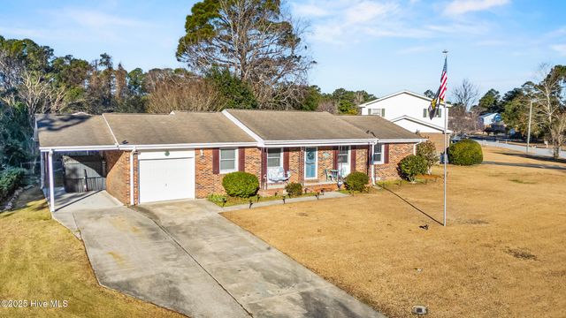 603 Oakwood Avenue, Jacksonville, NC 28546