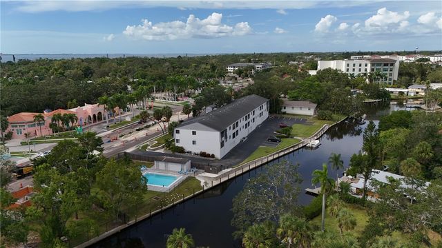 2124 TAMIAMI TRAIL 204, Sarasota, FL 34234