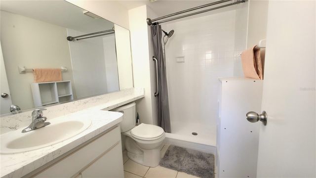 2124 TAMIAMI TRAIL 204, Sarasota, FL 34234