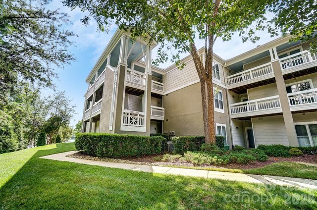 1339 Torrence Circle, Davidson, NC 28036