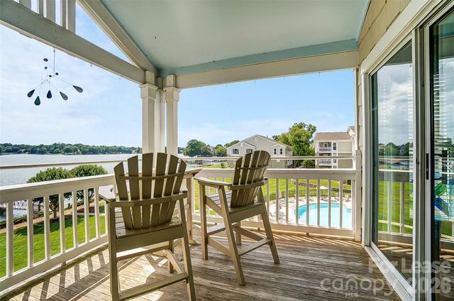 1339 Torrence Circle, Davidson, NC 28036