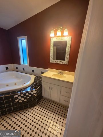 561 Gaulding Road, Concord, GA 30206