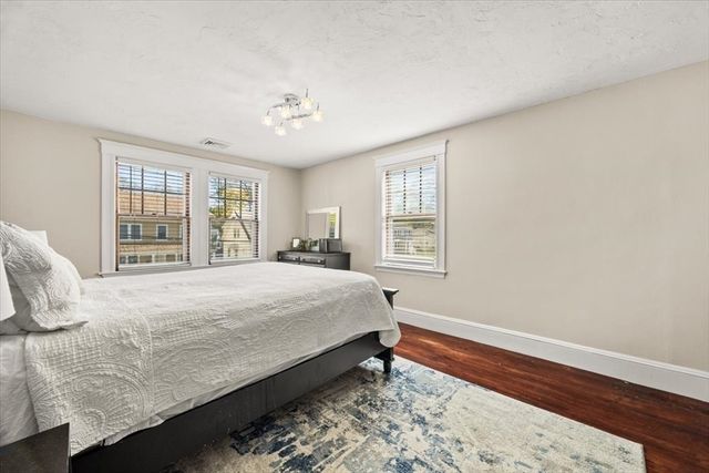 29 Pine Circle, Weymouth, MA 02190