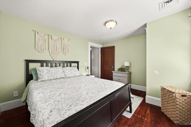 29 Pine Circle, Weymouth, MA 02190
