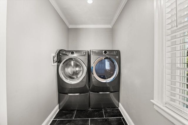 29 Pine Circle, Weymouth, MA 02190