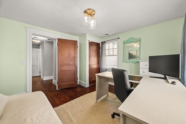 29 Pine Circle, Weymouth, MA 02190