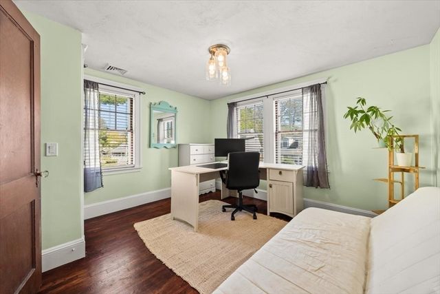 29 Pine Circle, Weymouth, MA 02190