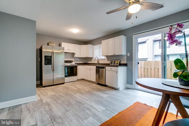 2576 FOX RIDGE CT, Woodbridge, VA 22192