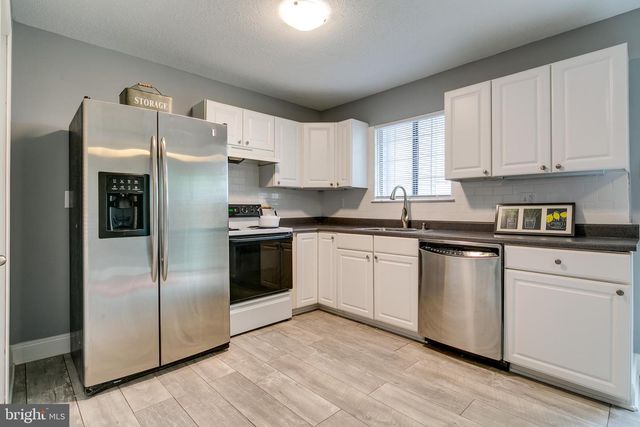 2576 FOX RIDGE CT, Woodbridge, VA 22192