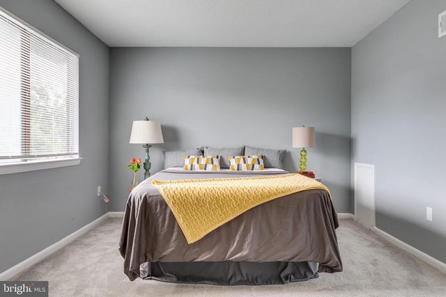2576 FOX RIDGE CT, Woodbridge, VA 22192