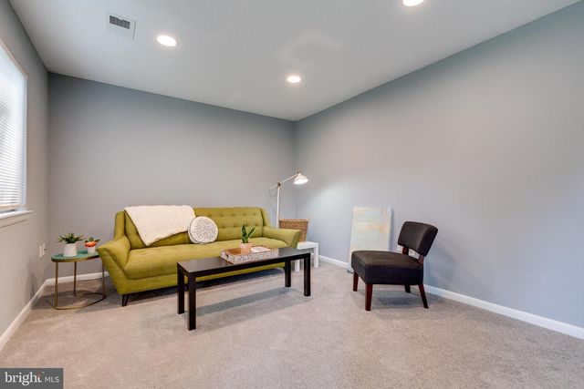 2576 FOX RIDGE CT, Woodbridge, VA 22192