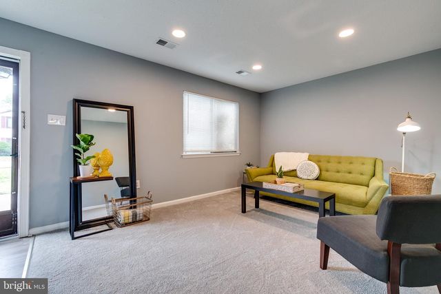 2576 FOX RIDGE CT, Woodbridge, VA 22192