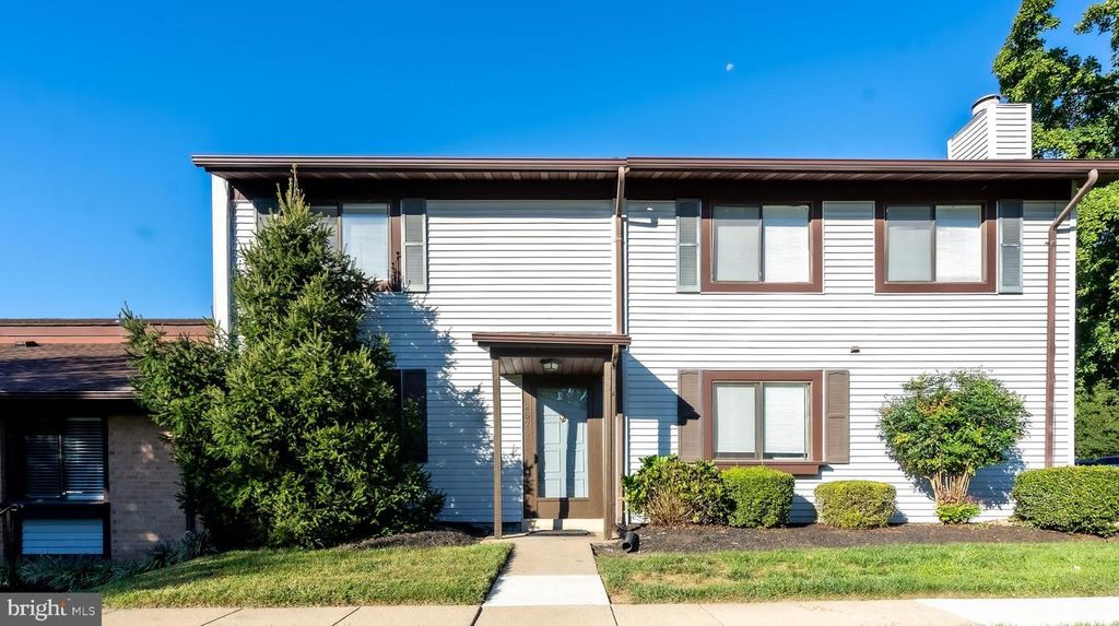 2576 FOX RIDGE CT, Woodbridge, VA 22192