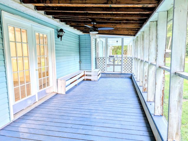 637 N Robinson Rd, Centerville, TN 37033