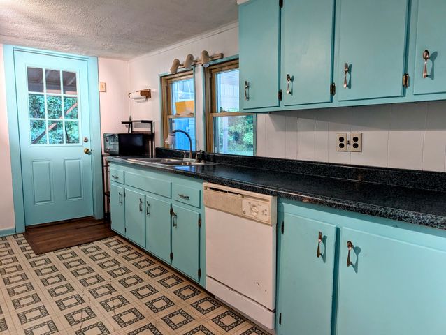 637 N Robinson Rd, Centerville, TN 37033