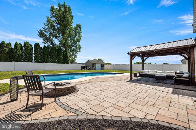 108 DOGWOOD DR, Bernville, PA 19506