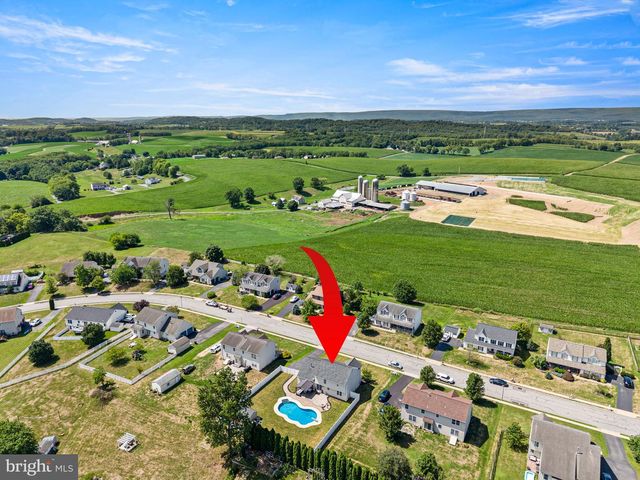 108 DOGWOOD DR, Bernville, PA 19506