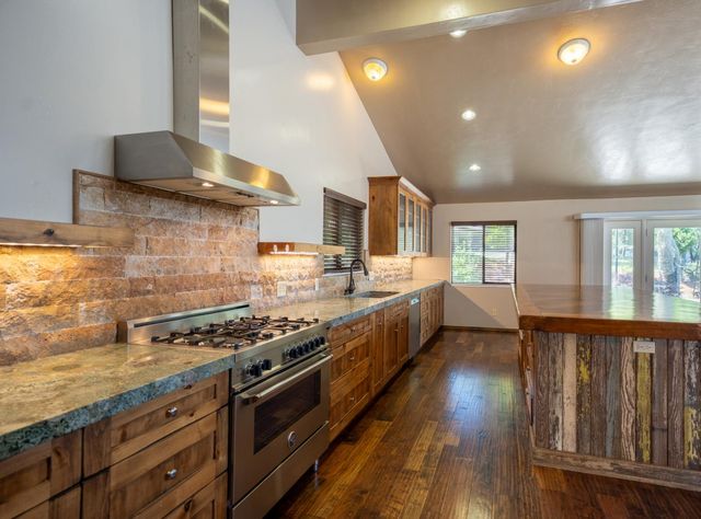 118 Main St, Murphys, CA 95247