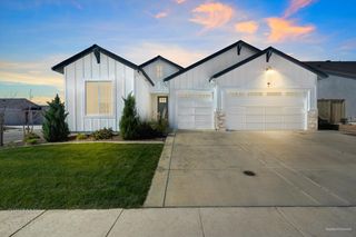 1097 Camarillo Dr, Roseville, CA 95747