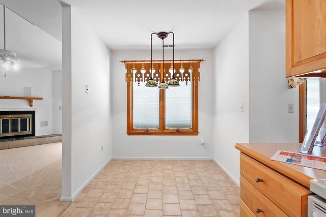 6 WHITEMARSH CT, Dover, DE 19904